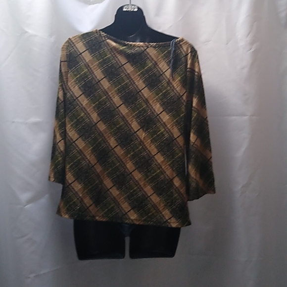 Kathy Ireland golf and green plaid shirt - Picture 4 of 5